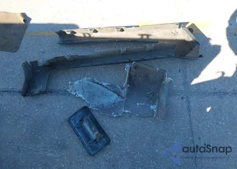 2004 Ford Explorer Sport Trac Adrenalin/Xls/Xlt z USA, uszkodzony, nr VIN 1FMZU67K24UA23666